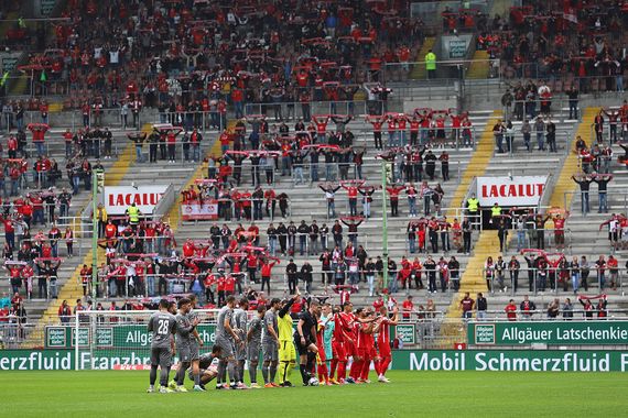 1. FC Kaiserslautern vs FSV Zwickau (1-1) (2)