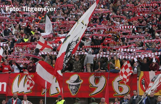 Hannover 96 vs 1. FC Köln (1-0) (2)