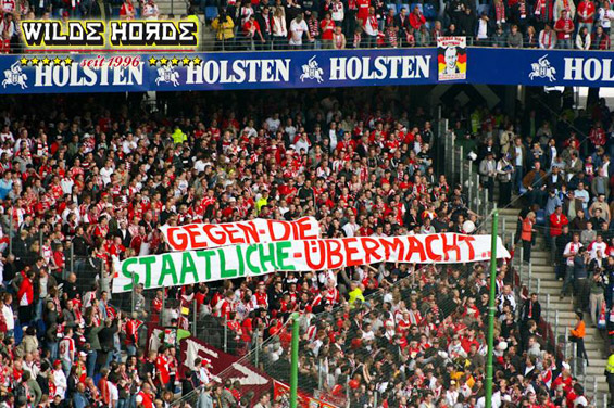 Hamburger SV vs 1. FC Köln (0-1) (8)