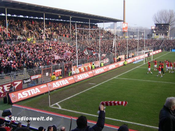 FC St. Pauli vs 1. FC Köln (3-0) (9)