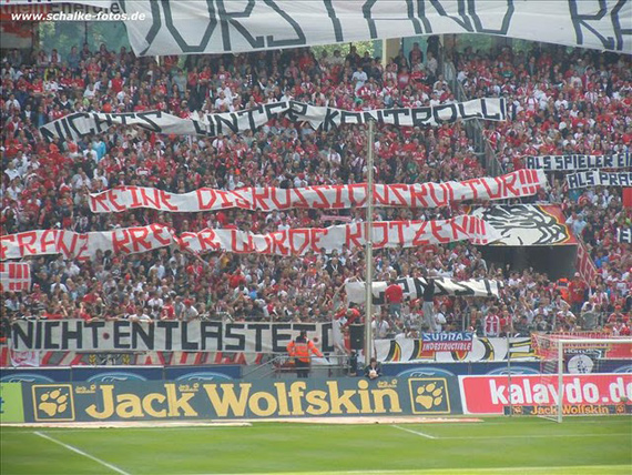1. FC Köln vs FC Schalke 04 (2-1) (17)