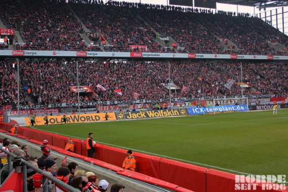 1. FC Köln vs SSV Jahn Regensburg (2-1) (9)