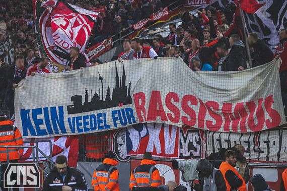 1. FC Köln vs VfL Wolfsburg (1-0) (33)