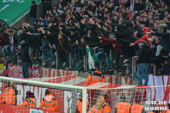 1. FC Köln vs Borussia Mönchengladbach (2-1) (13)