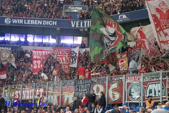 FC Schalke 04 vs 1. FC Köln (1-1) (13)