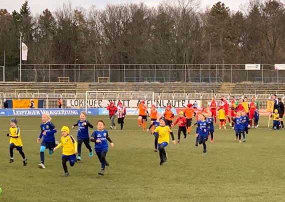 1. FC Lokomotive Leipzig vs FC Rot-Weiß Erfurt (2-1) (2)