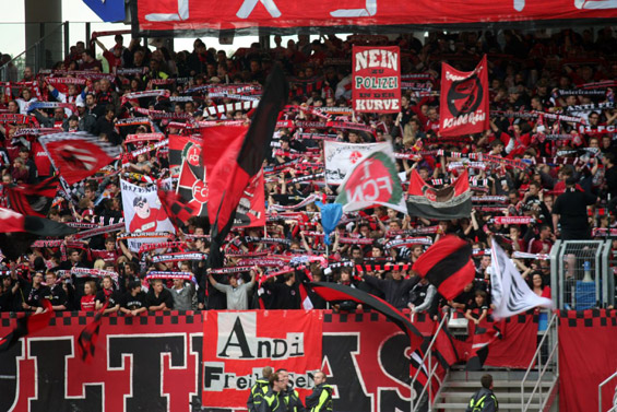 1. FC Nürnberg vs VfL Osnabrück (2-0) (5)