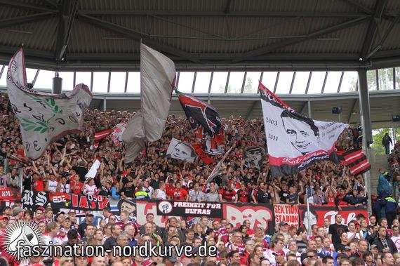 Hannover 96 vs 1. FC Nürnberg (3-1) (2)
