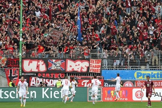 1. FC Kaiserslautern vs 1. FC Nürnberg (0-2) (1)