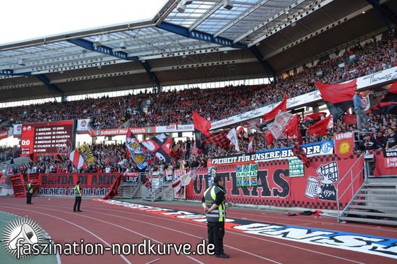 1. FC Nürnberg vs SV Sandhausen (2-0) (8)