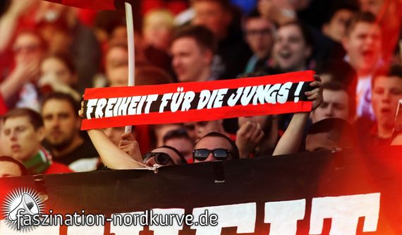 1. FC Nürnberg vs SV Sandhausen (2-0) (17)