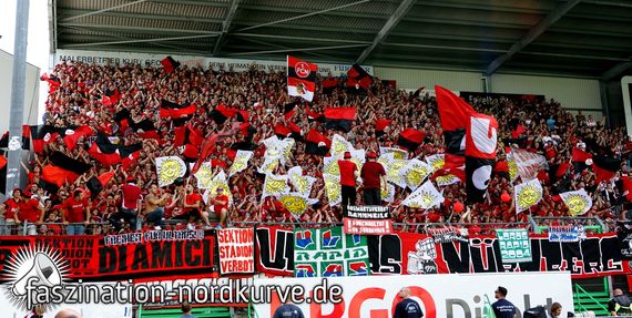 SpVgg Fürth vs 1. FC Nürnberg (3-2) (15)