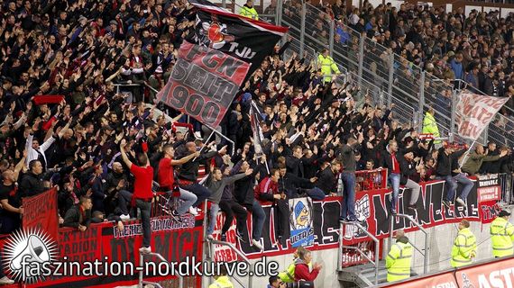 FC St. Pauli vs 1. FC Nürnberg (1-1) (18)