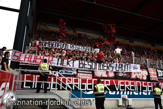 SSV Jahn Regensburg vs 1. FC Nürnberg (0-1) (21)