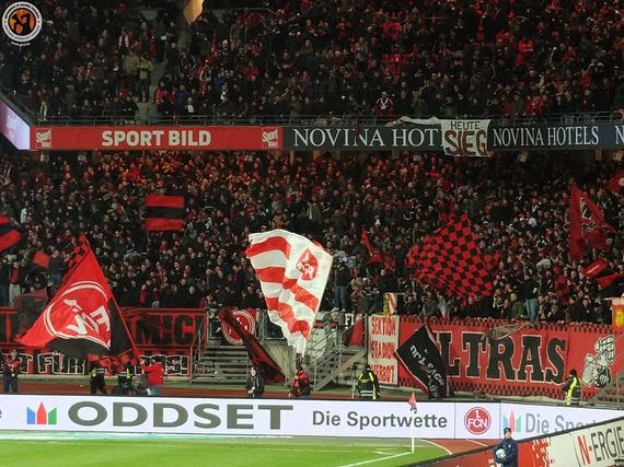 1. FC Nürnberg vs FC Erzgebirge Aue (4-1) (2)