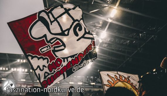 FC Augsburg vs 1. FC Nürnberg (2-2) (25)