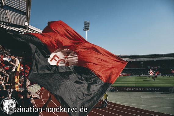 1. FC Nürnberg vs FC Augsburg (3-0) (25)