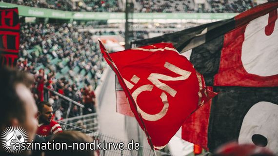 VfL Wolfsburg vs 1. FC Nürnberg (2-0) (9)