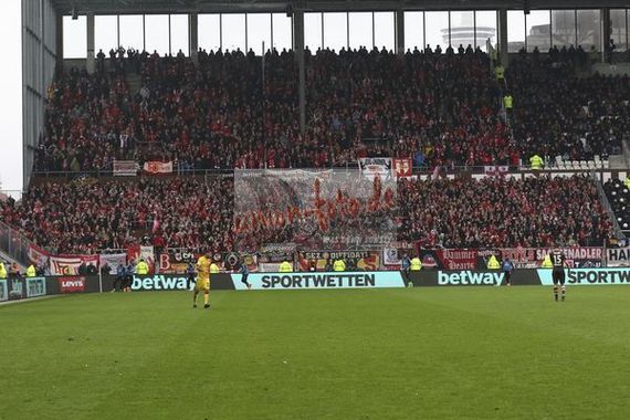 FC St. Pauli vs 1. FC Union Berlin (0-1) (11)