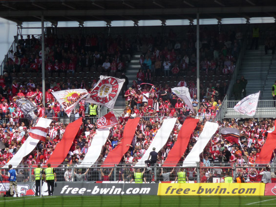 FC St. Pauli vs 1. FSV Mainz 05 (2-0) (16)