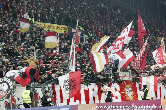1. FSV Mainz 05 vs FC Augsburg (2-0) (15)