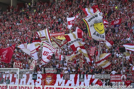 1. FSV Mainz 05 vs FC Augsburg (2-1) (10)