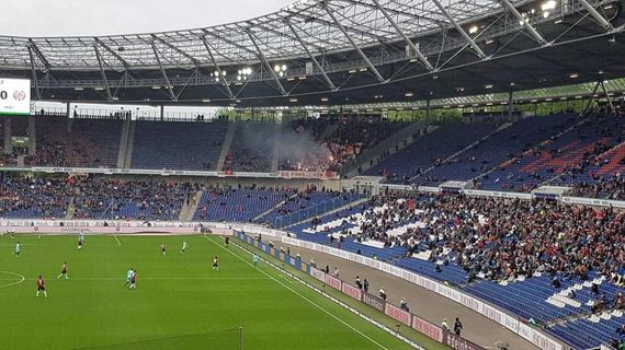 Hannover 96 vs 1. FSV Mainz 05 (1-0) (10)