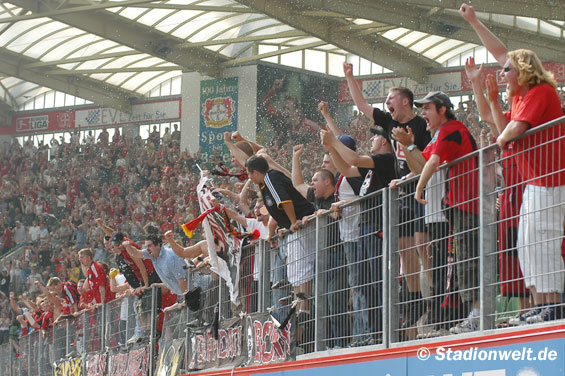 Bayer 04 Leverkusen vs Hannover 96 (2-1) (9)