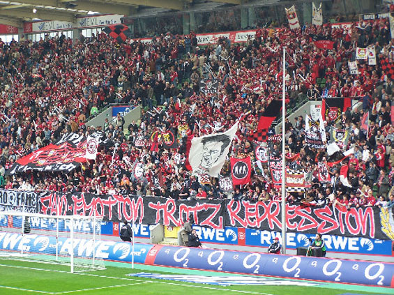 Bayer 04 Leverkusen vs 1. FC Kaiserslautern (2-0) (2)
