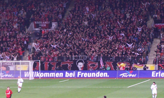 Bayer 04 Leverkusen vs Besiktas Istanbul (2-1) (3)