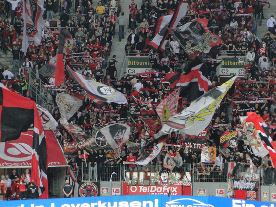 Bayer 04 Leverkusen vs Eintracht Frankfurt (2-1) (2)