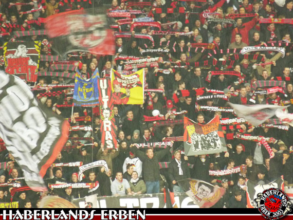 Bayer 04 Leverkusen vs FC Barcelona (1-3) (8)
