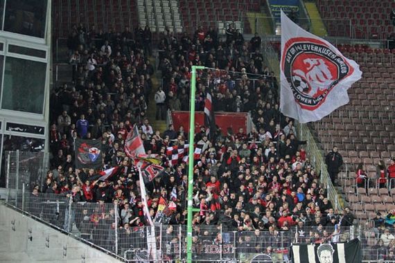 1. FC Kaiserslautern vs Bayer 04 Leverkusen (0-2) (1)