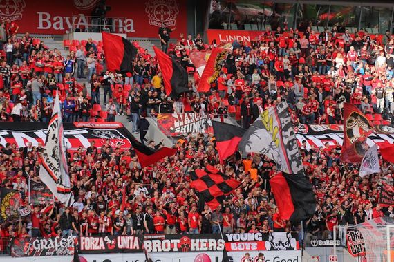 Bayer 04 Leverkusen vs FC Augsburg (2-1) (9)