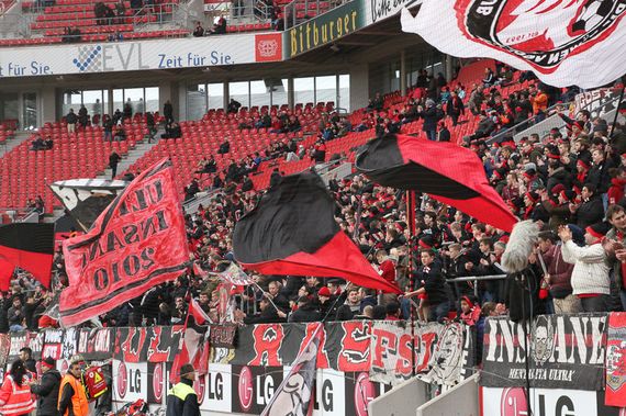 Bayer 04 Leverkusen vs Eintracht Frankfurt (1-1) (1)