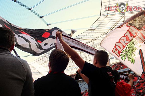 Bayer 04 Leverkusen vs FC Augsburg (1-1) (11)