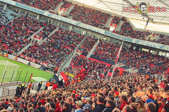 Bayer 04 Leverkusen vs FC Augsburg (1-1) (15)
