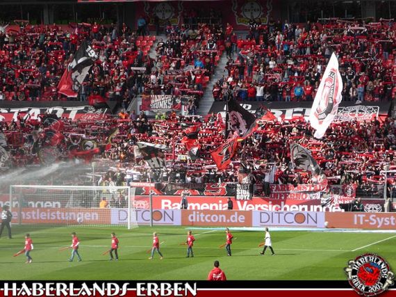 Bayer 04 Leverkusen vs SC Freiburg (4-0) (2)