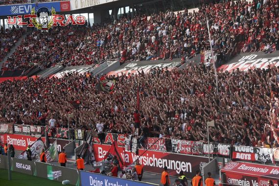 Bayer 04 Leverkusen vs VfL Wolfsburg (2-2)
