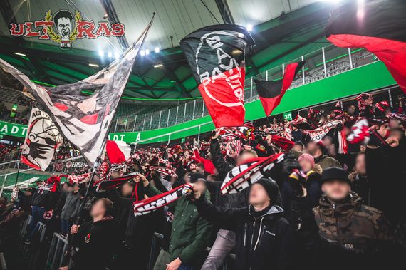 VfL Wolfsburg vs Bayer 04 Leverkusen (0-3) (9)