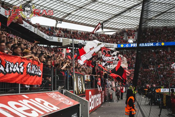 Bayer 04 Leverkusen vs SC Paderborn (3-2) (22)