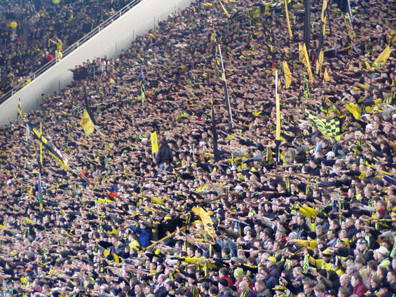 Borussia Dortmund vs Borussia Mönchengladbach (1-1) (7)