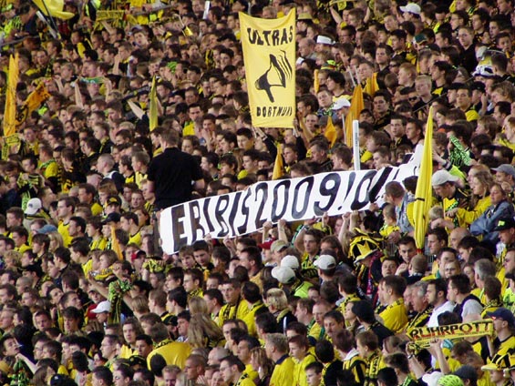 Borussia Dortmund vs 1. FC Kaiserslautern (4-2) (4)