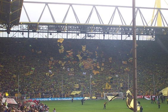 Borussia Dortmund vs Hamburger SV (0-2) (2)