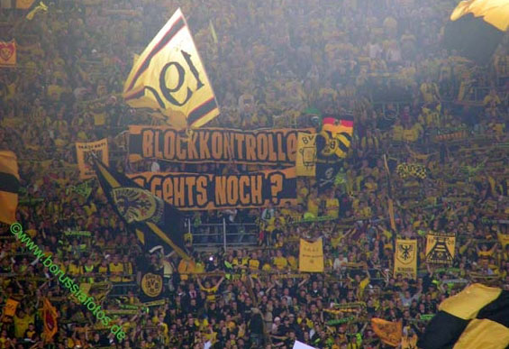 Borussia Dortmund vs Borussia Mönchengladbach (2-1) (4)