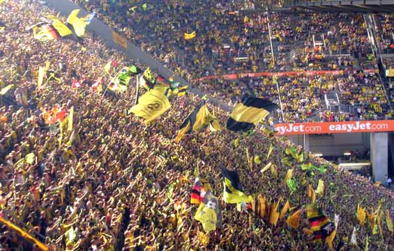 Borussia Dortmund vs Hamburger SV (1-0)