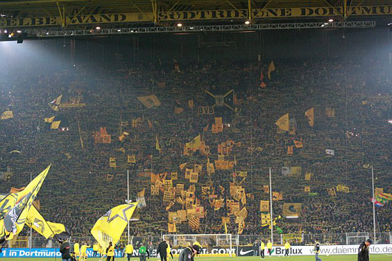 Borussia Dortmund vs Borussia Mönchengladbach (2-1) (2)