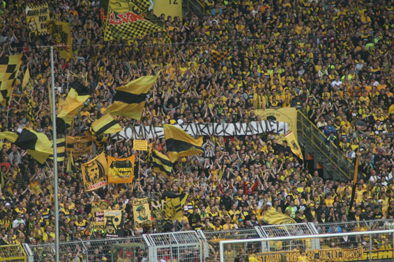 Borussia Dortmund vs Karlsruher SC (4-0) (9)