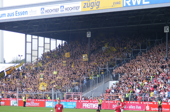 Rot-Weiss Essen vs Borussia Dortmund (1-3) (1)
