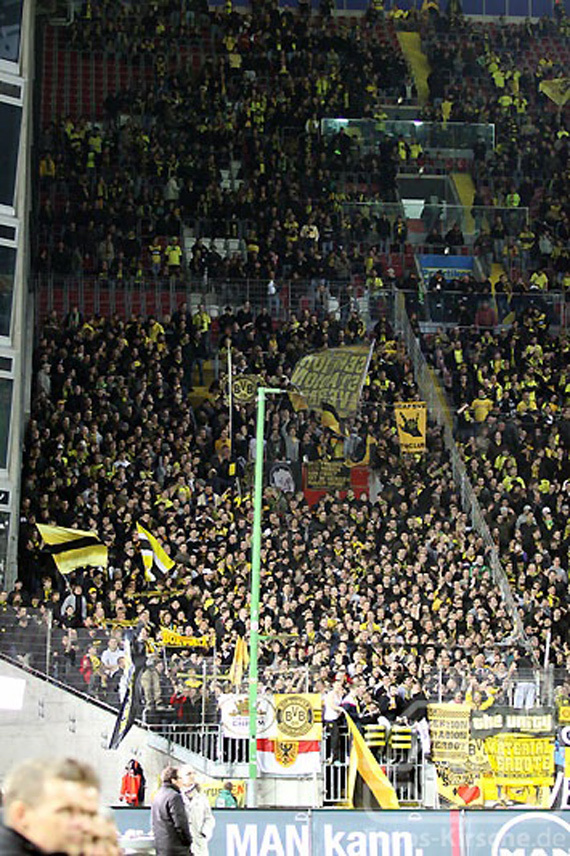 1. FC Kaiserslautern vs Borussia Dortmund (1-1)
